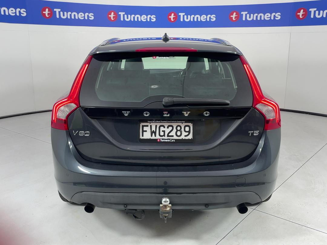 Photo '6' of Volvo V60