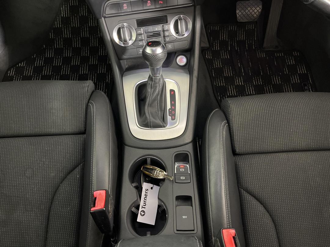 Photo '23' of Audi Q3