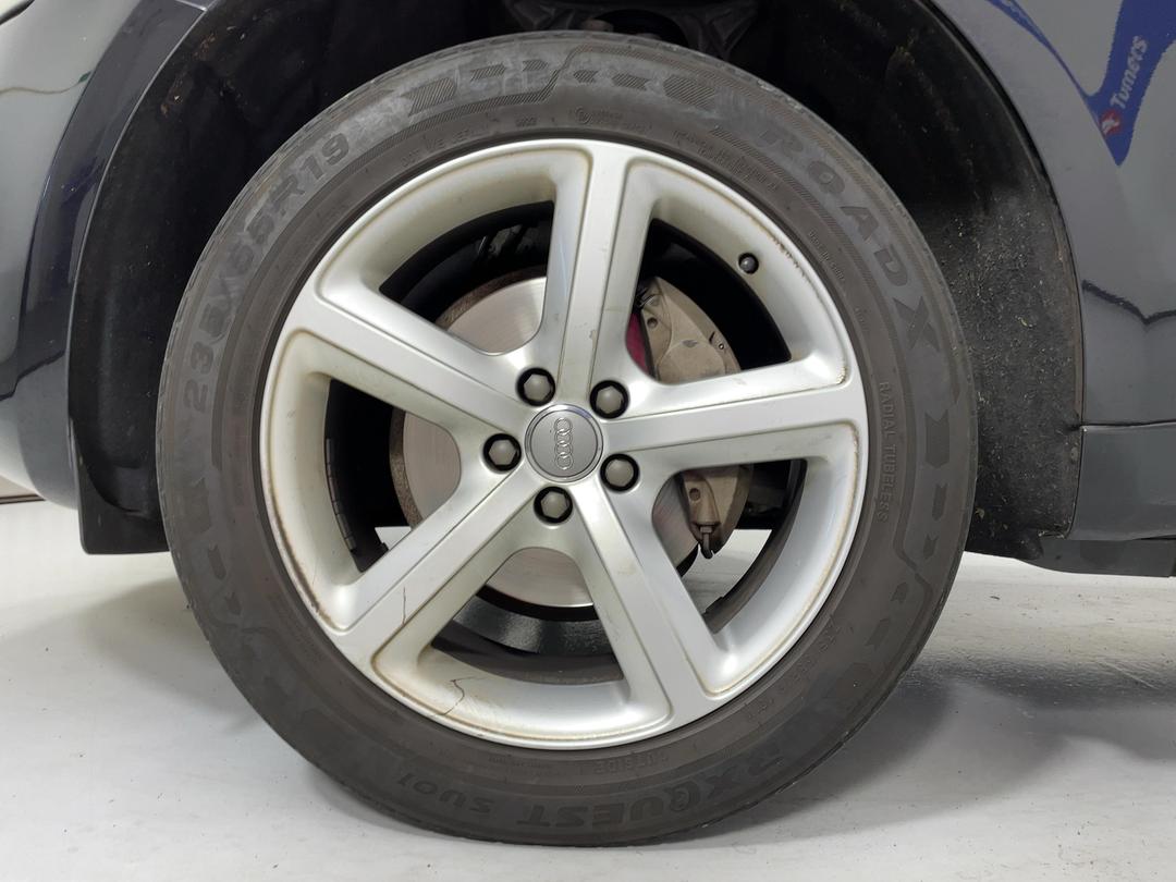 Photo '5' of Audi Q5 2.0 Photo '5' of Audi Q5 2.0