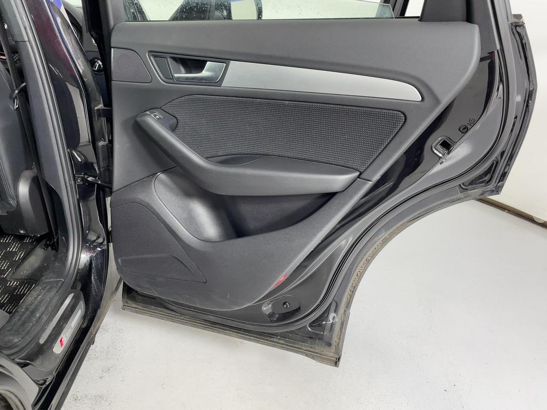 Photo '15' of Audi Q5 2.0 Photo '15' of Audi Q5 2.0