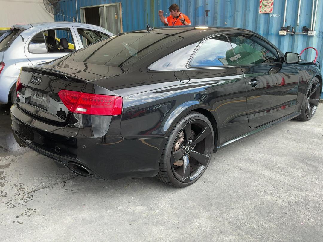 Photo '9' of Audi RS5 FSI Quattro Photo '9' of Audi RS5 FSI Quattro