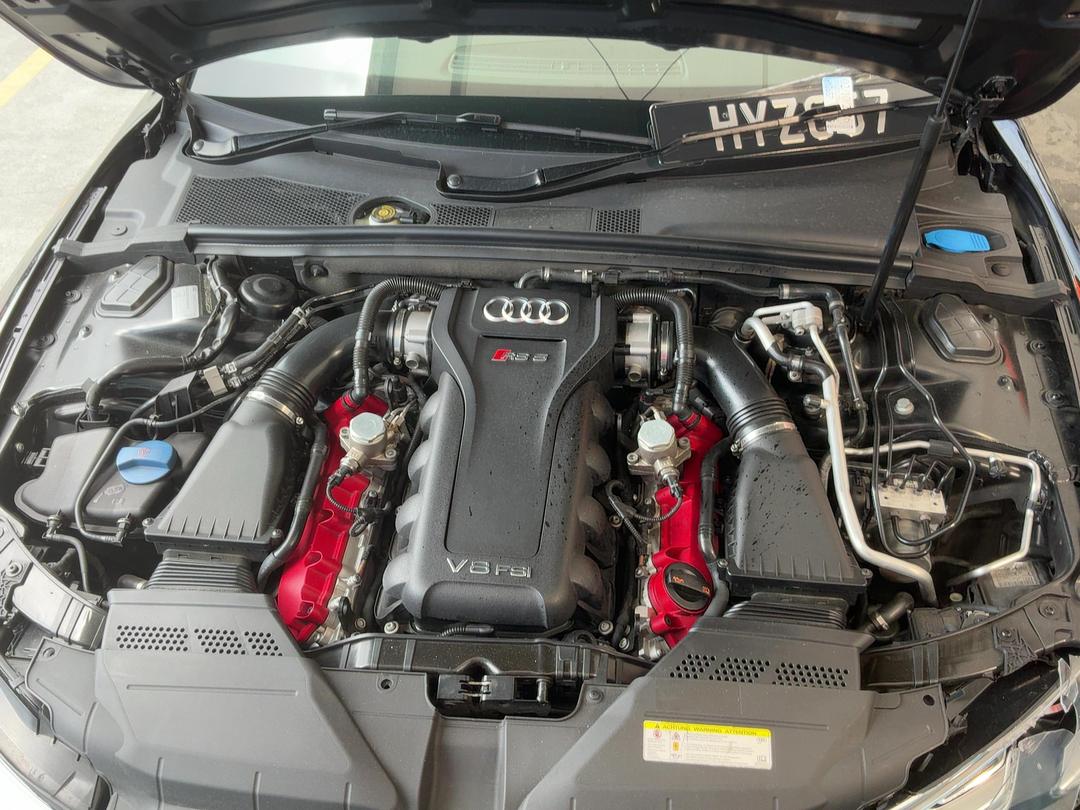 Photo '17' of Audi RS5 FSI Quattro Photo '17' of Audi RS5 FSI Quattro