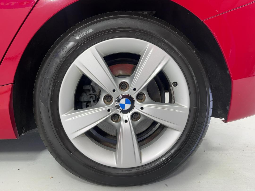 Photo '11' of BMW 1 Series