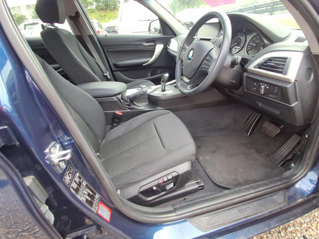 Photo '12' of BMW 1 Series 120I Photo '12' of BMW 1 Series 120I