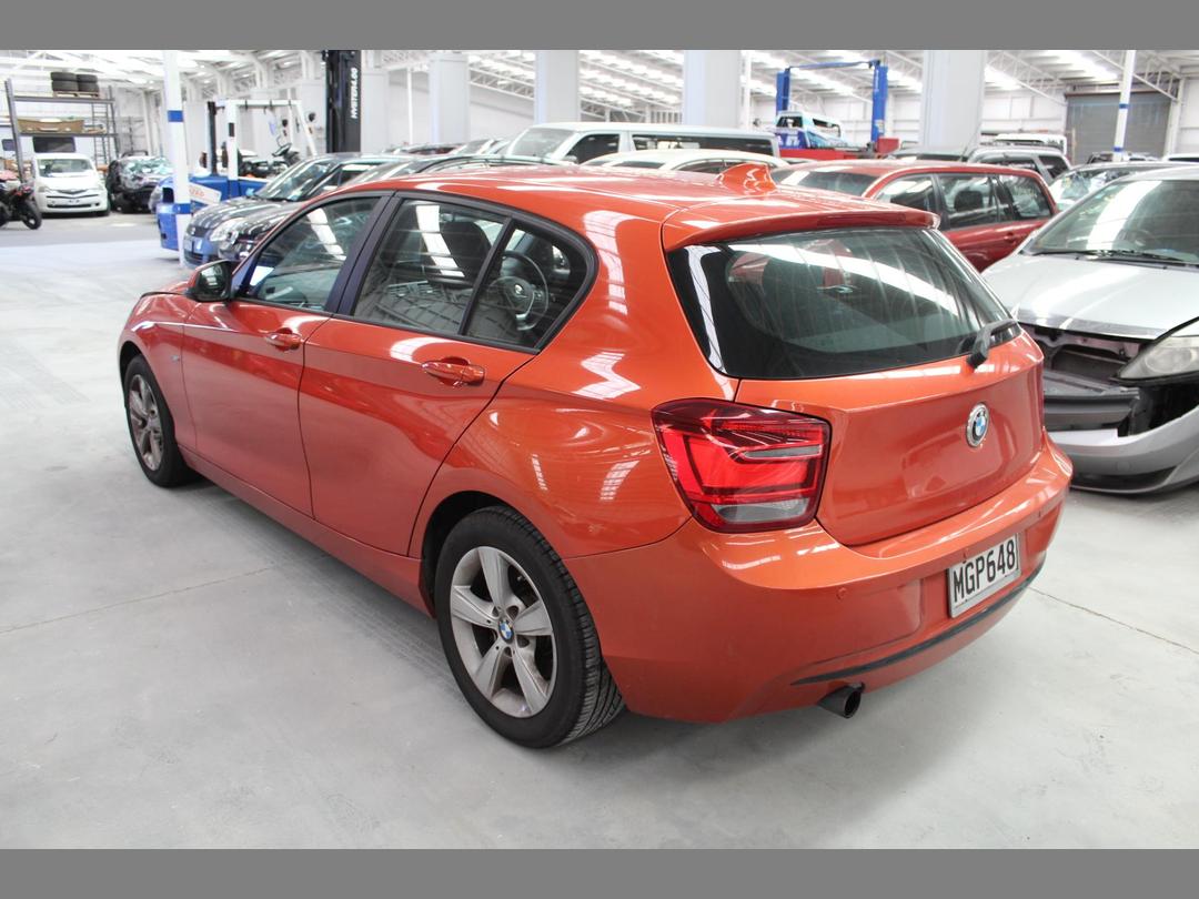 Photo '4' of BMW 1 Series 116I Photo '4' of BMW 1 Series 116I