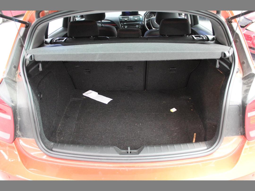 Photo '5' of BMW 1 Series 116I Photo '5' of BMW 1 Series 116I