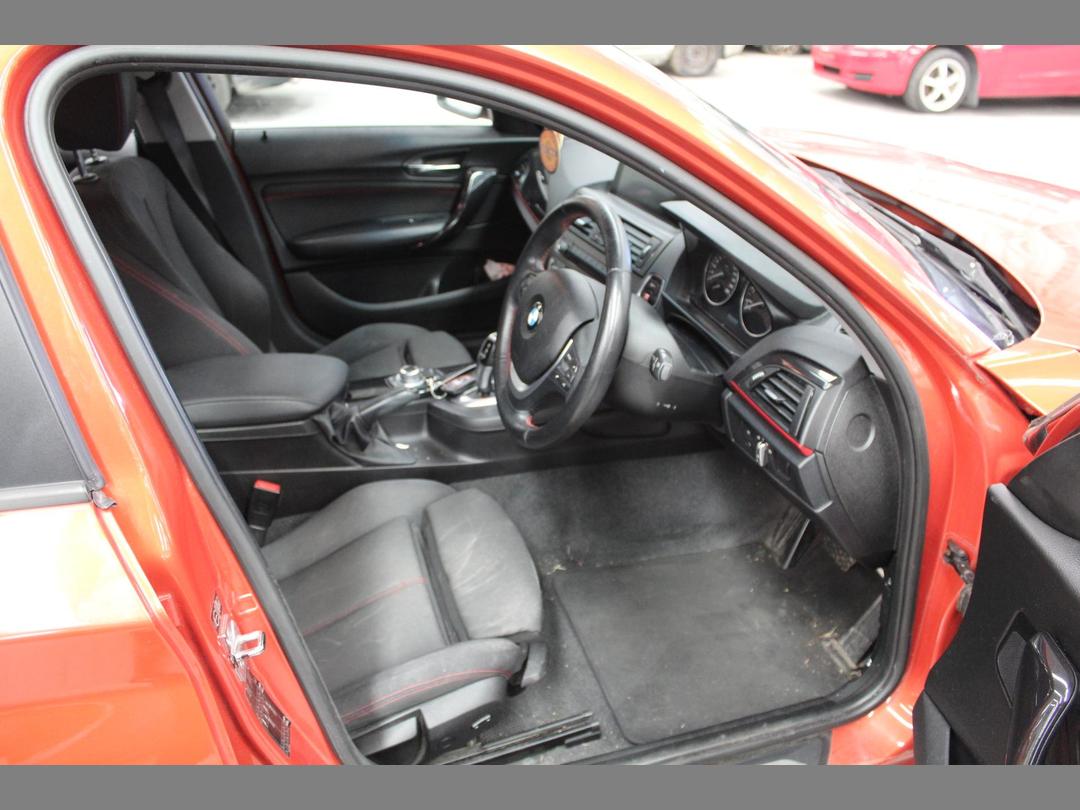 Photo '9' of BMW 1 Series 116I Photo '9' of BMW 1 Series 116I