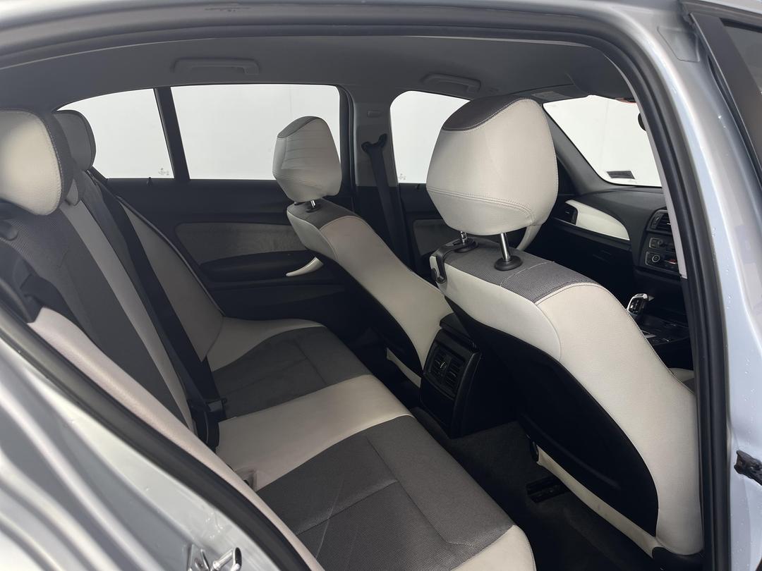 Photo '20' of BMW 116I