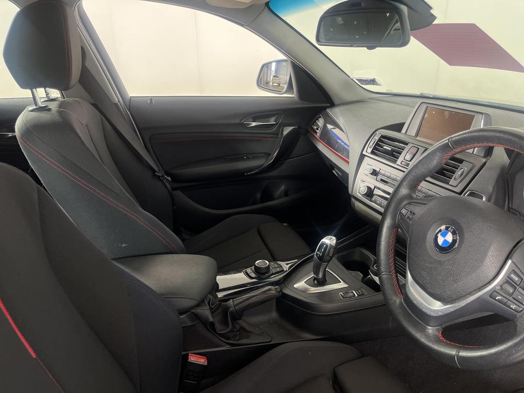 Photo '16' of BMW 120I