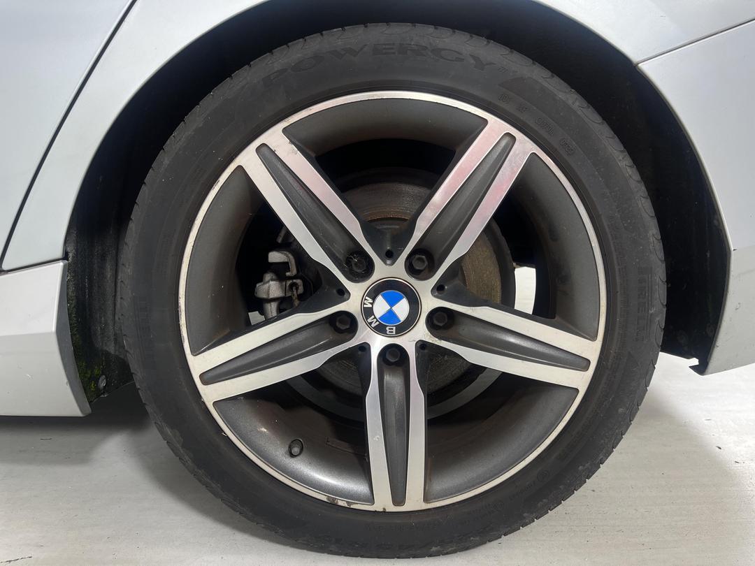 Photo '11' of BMW 120I