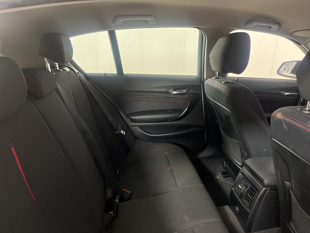 Photo '20' of BMW 120I