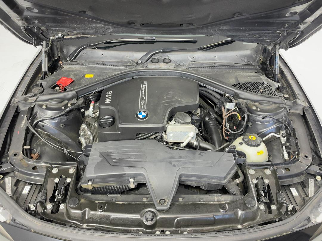 Photo '13' of BMW 3 Series