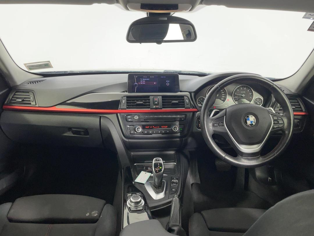 Photo '17' of BMW 3 Series