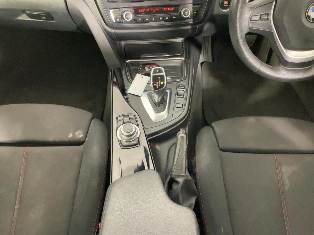 Photo '18' of BMW 3 Series