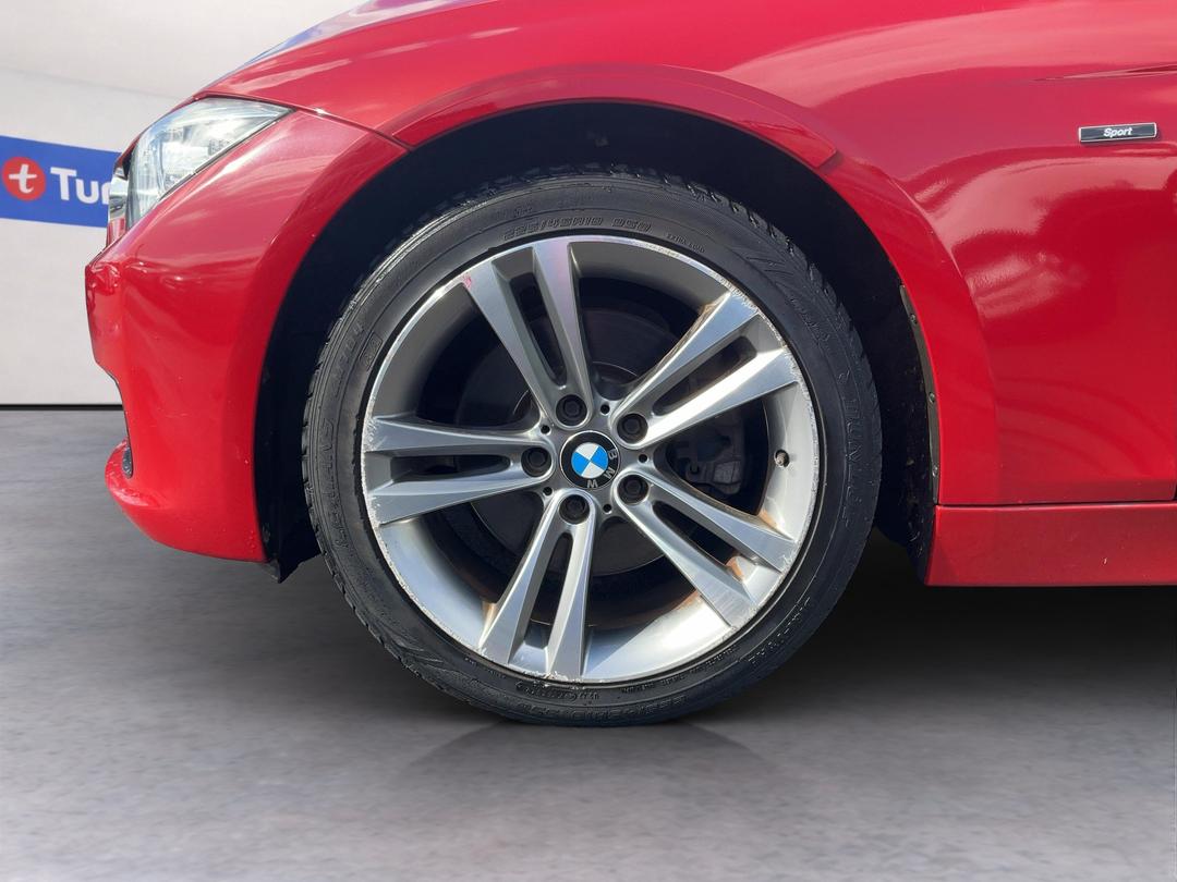 Photo '10' of BMW 3 Series