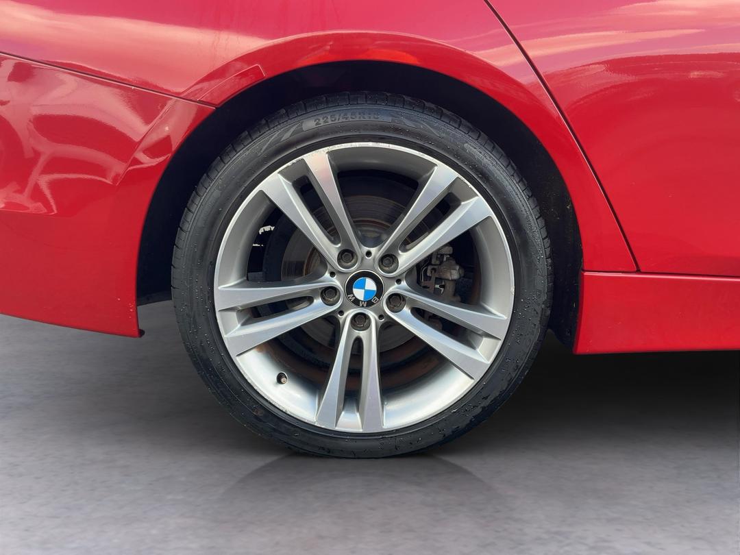 Photo '12' of BMW 3 Series