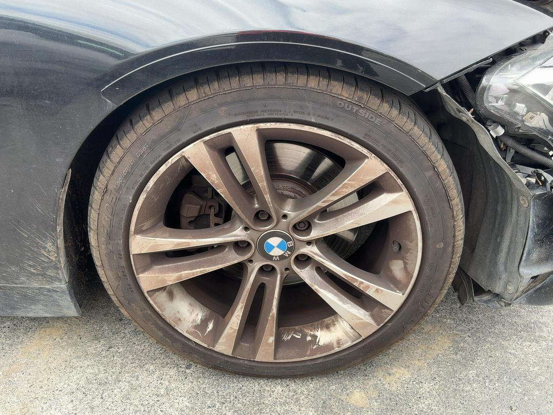 Photo '7' of BMW 3 Series 328I