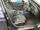 Thumbnail '17' of BMW 3 Series 320I