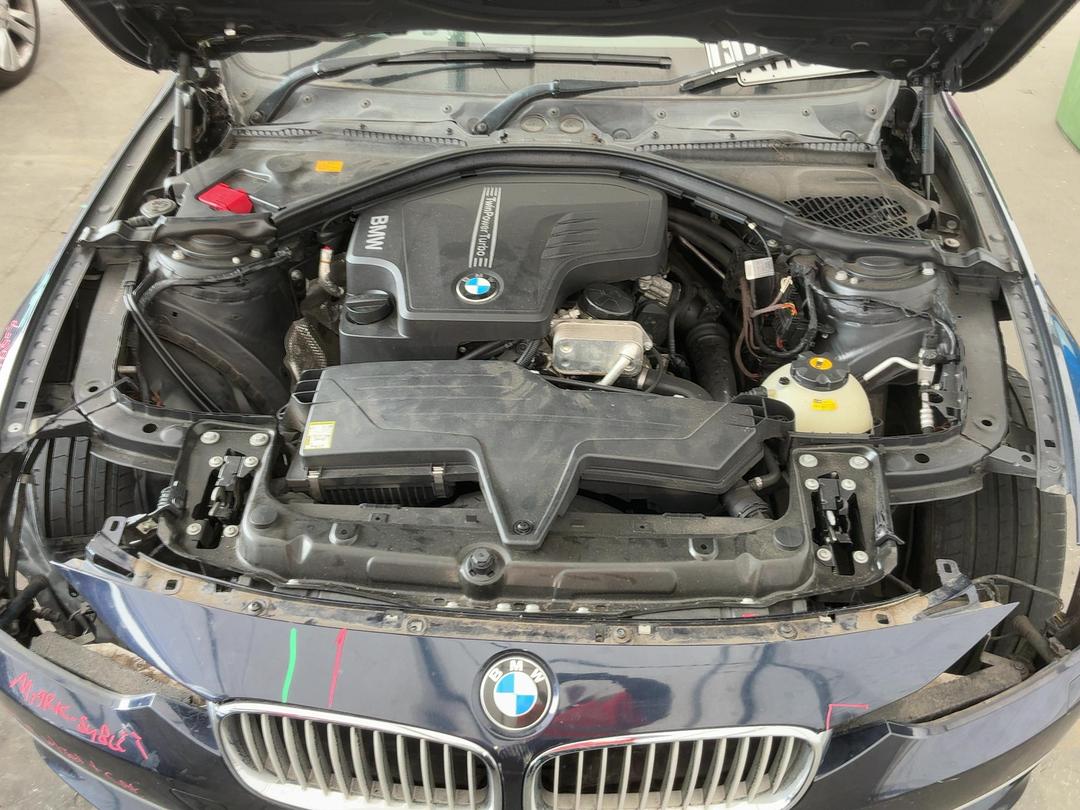 Photo '23' of BMW 3 Series 320I Photo '23' of BMW 3 Series 320I