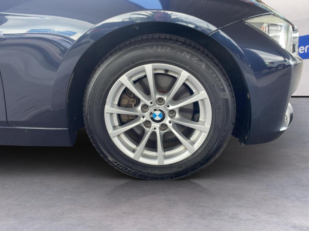 Photo '9' of BMW 3 Series