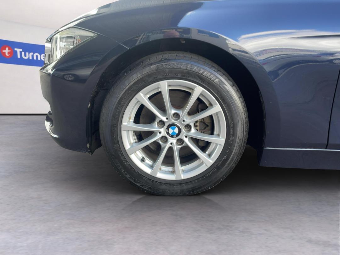 Photo '10' of BMW 3 Series