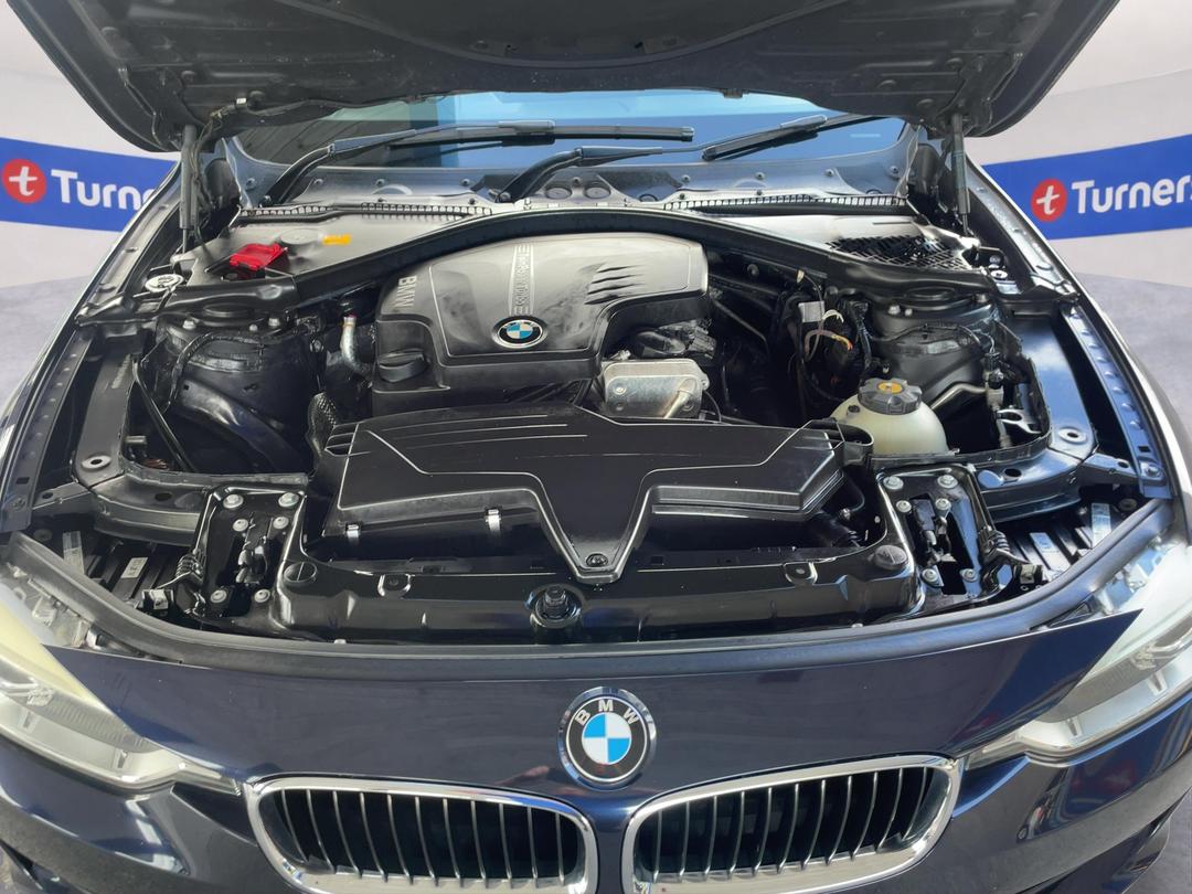 Photo '13' of BMW 3 Series