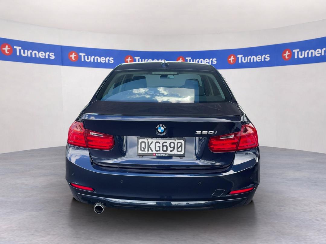 Photo '6' of BMW 3 Series