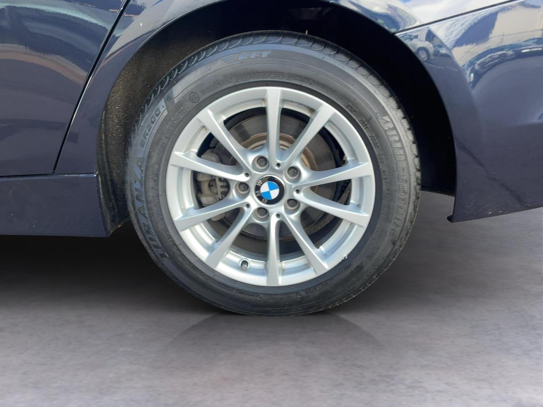 Photo '11' of BMW 3 Series