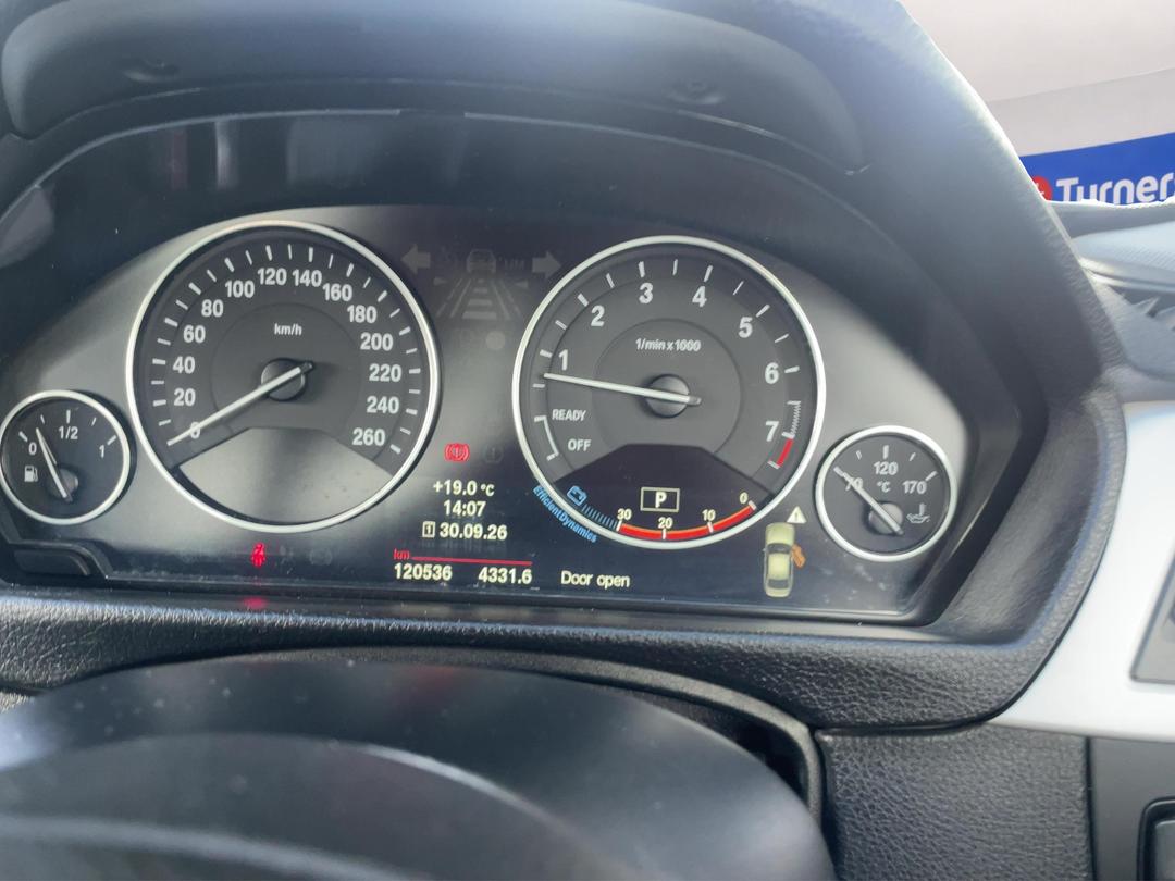 Photo '21' of BMW 3 Series