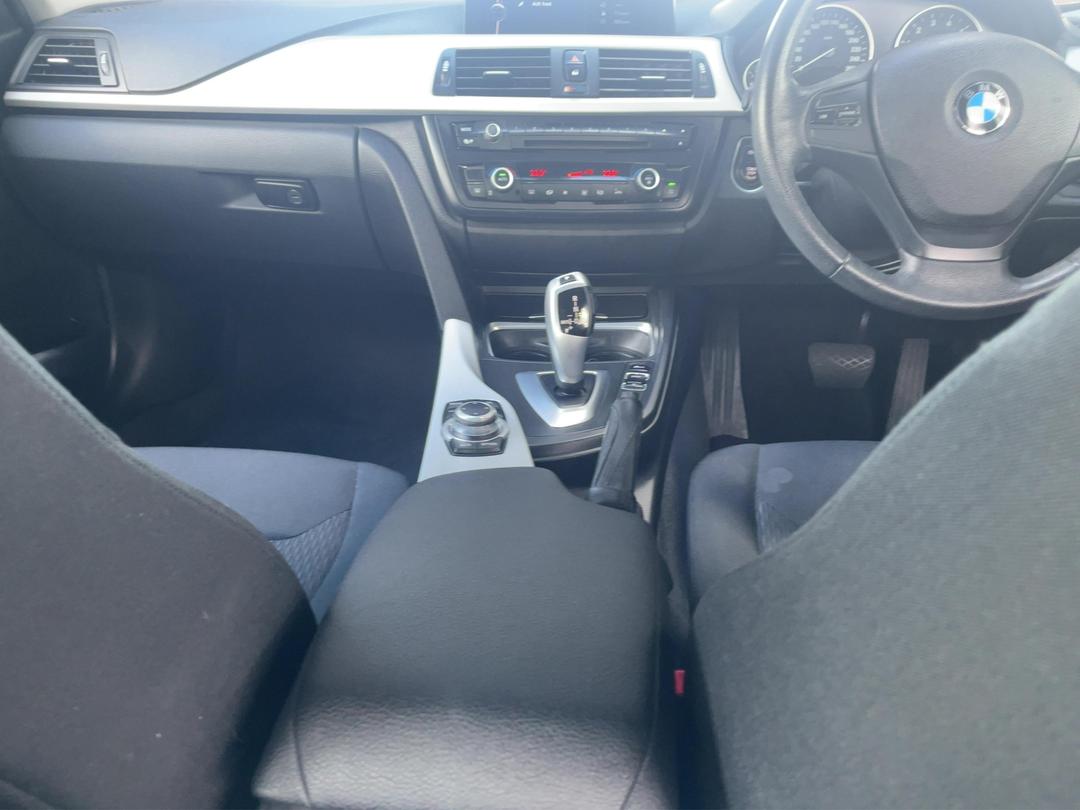 Photo '18' of BMW 3 Series