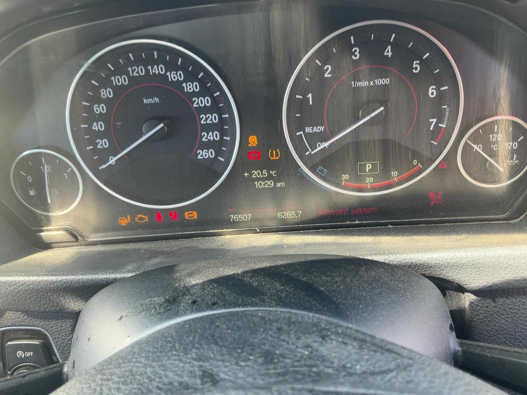 Photo '10' of BMW 3 Series 320I Photo '10' of BMW 3 Series 320I