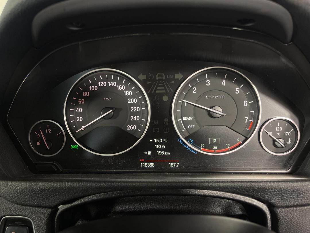 Photo '21' of BMW 320I