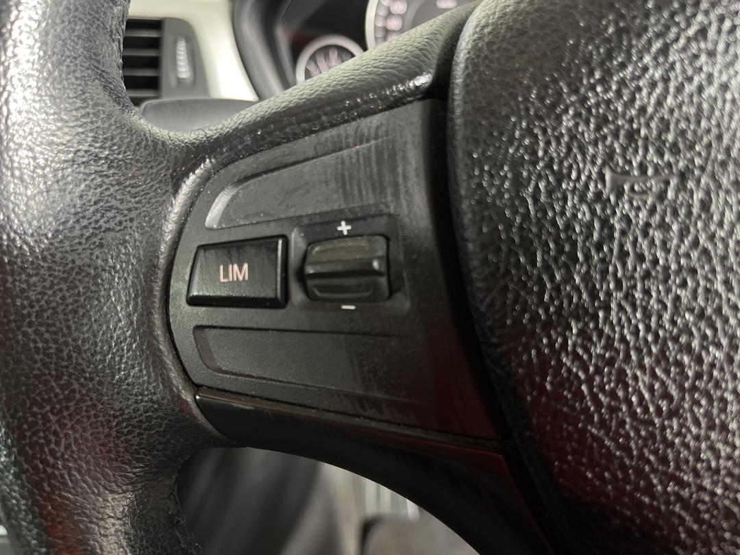 Photo '25' of BMW 320I