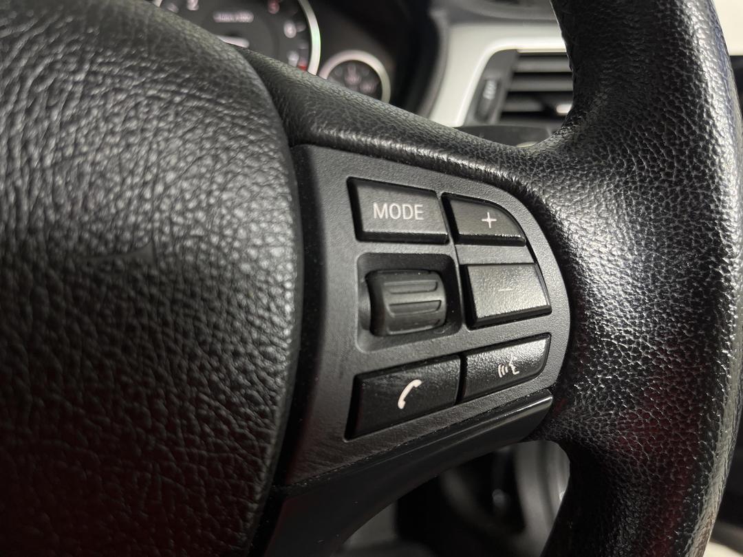 Photo '24' of BMW 320I