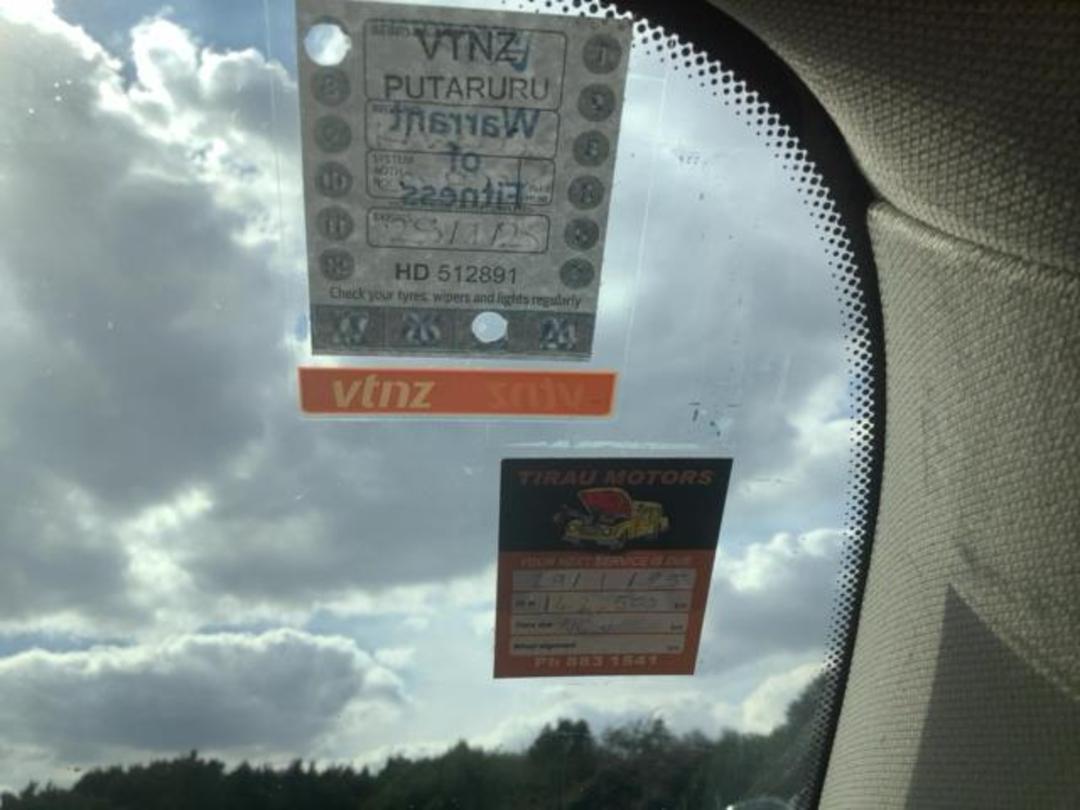 Photo '18' of BMW 328I