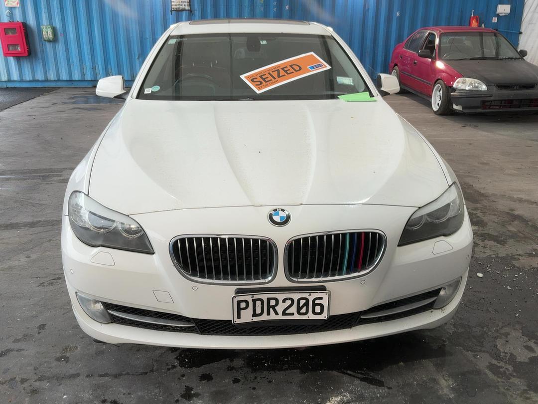 Photo '3' of BMW 5 Series 523I Photo '3' of BMW 5 Series 523I