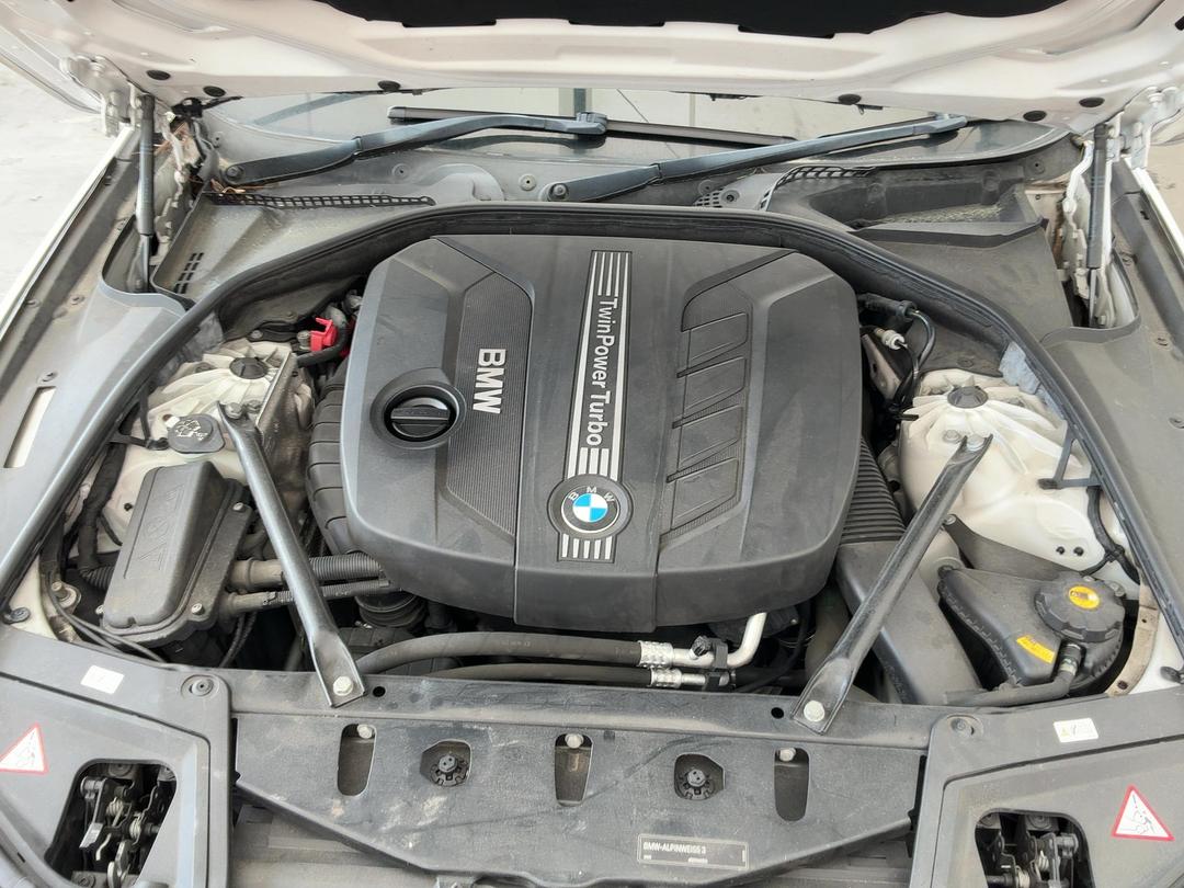 Photo '21' of BMW 5 Series 523D