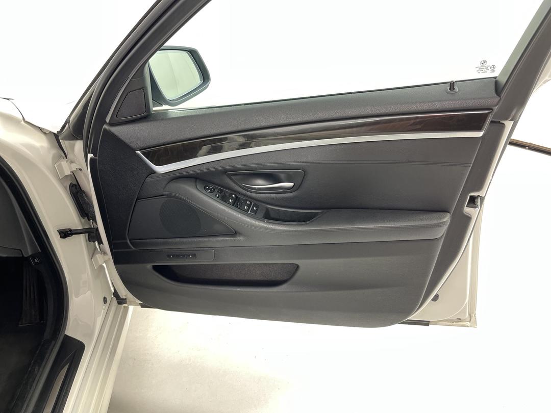 Photo '15' of BMW 535I