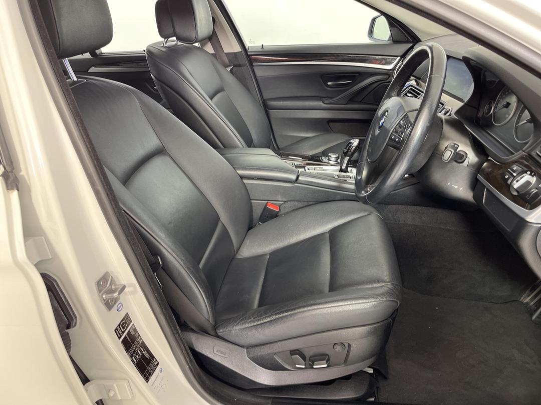 Photo '16' of BMW 535I