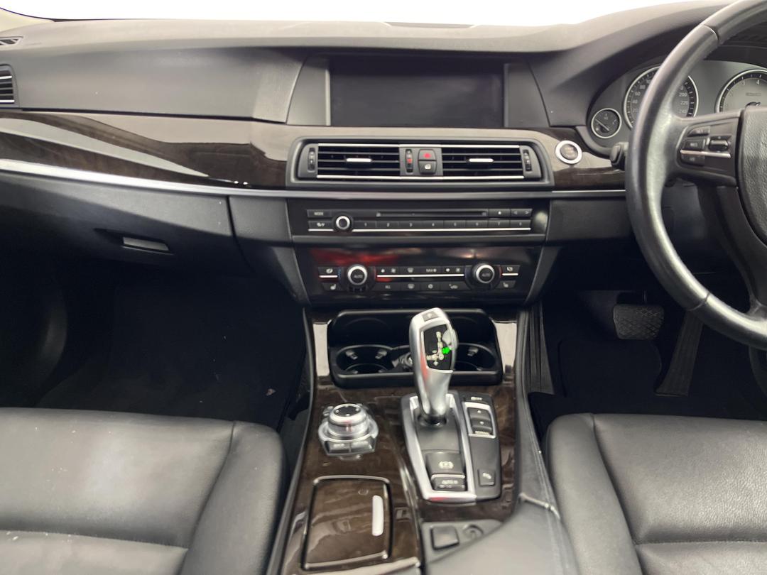 Photo '18' of BMW 535I