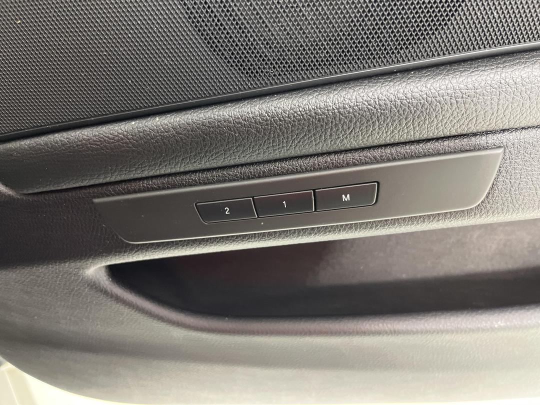 Photo '30' of BMW 535I