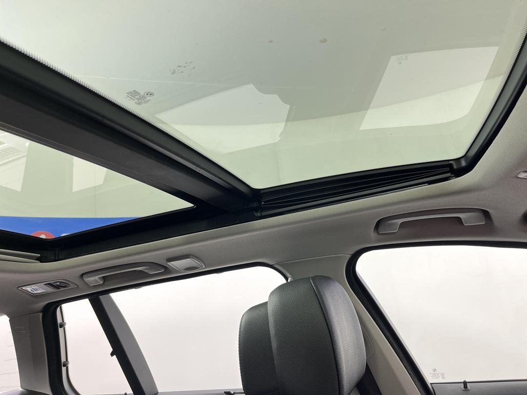 Photo '32' of BMW 535I