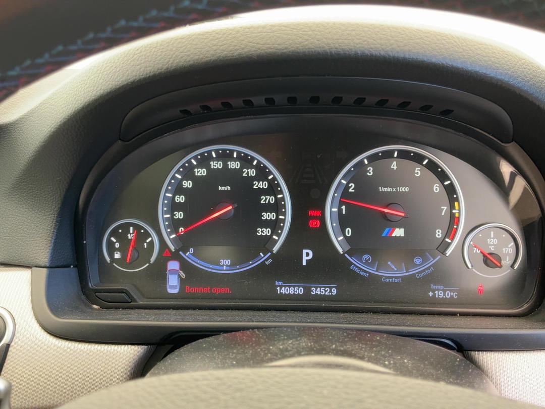 Photo '16' of BMW M Series M5 7A Photo '16' of BMW M Series M5 7A