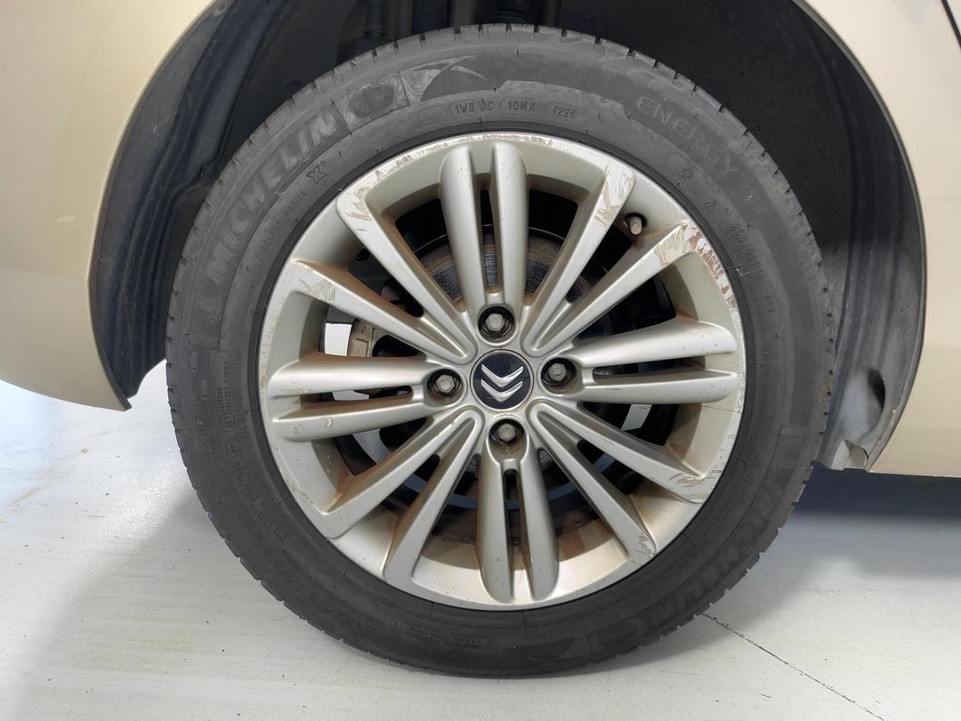 Photo '12' of Citroen C4