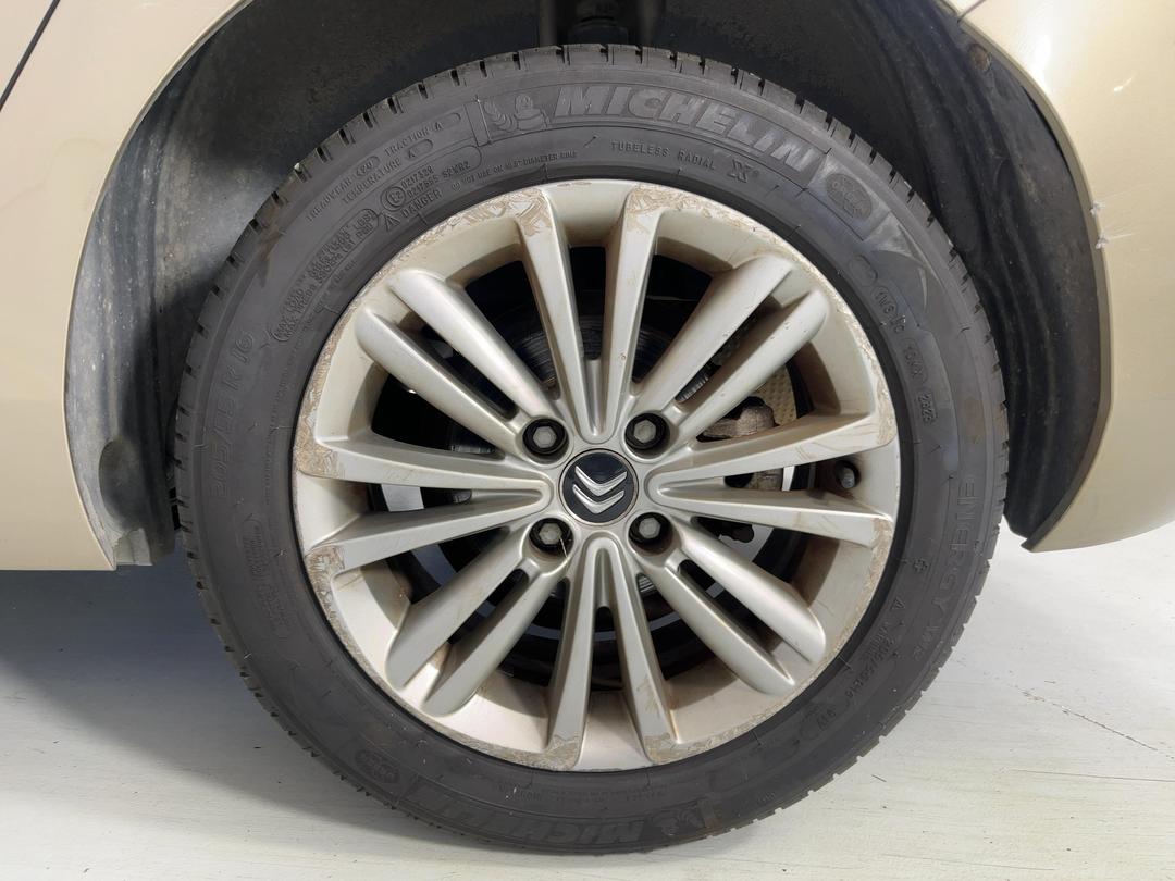 Photo '11' of Citroen C4