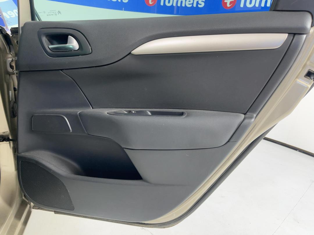 Photo '19' of Citroen C4