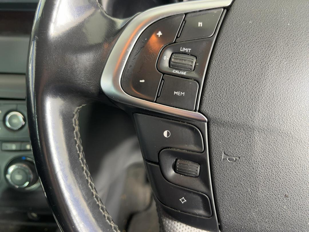 Photo '24' of Citroen C4