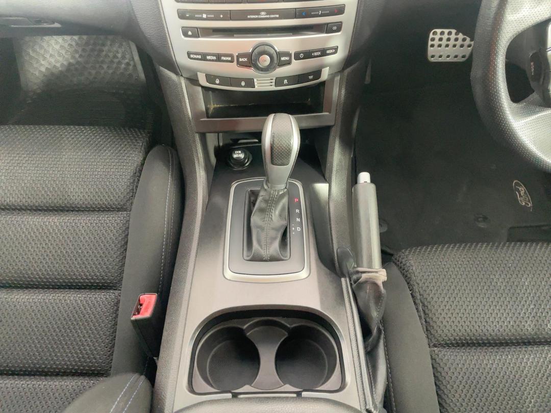 Photo '18' of Ford Falcon