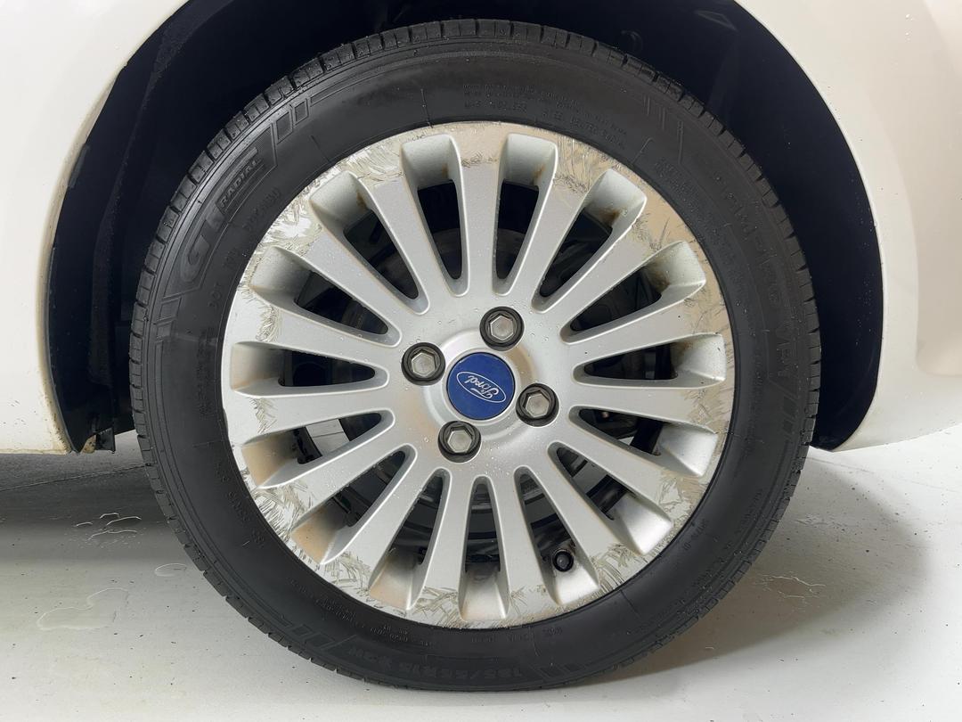 Photo '9' of Ford Fiesta