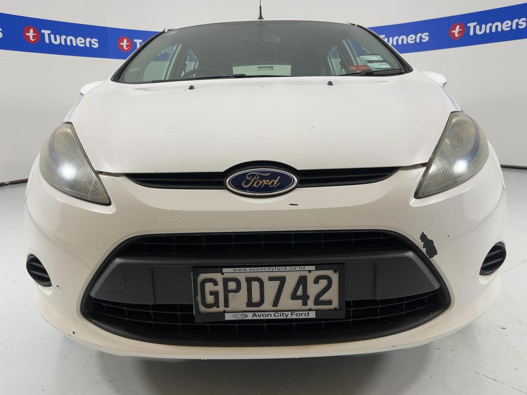 Photo '2' of Ford Fiesta